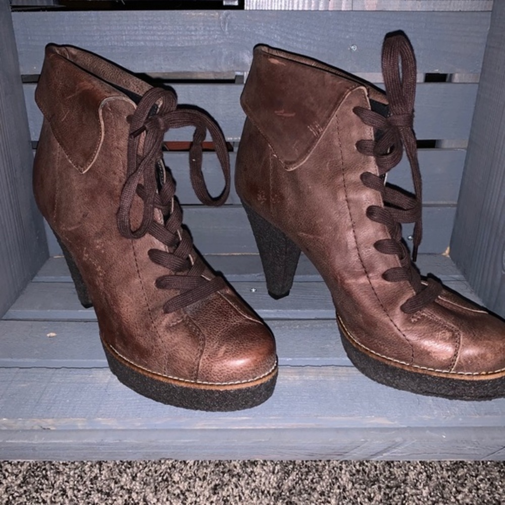 PACO by PACO Gil brown leather lace up booties